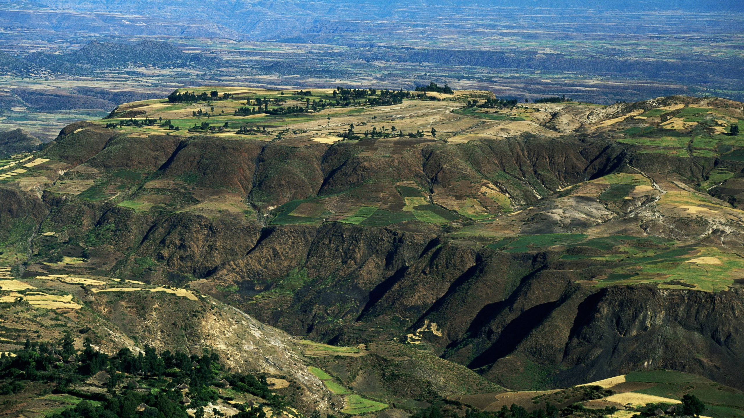 14 Days Volcanic Scenic Wonders and Endless Plains Wildlife Safari